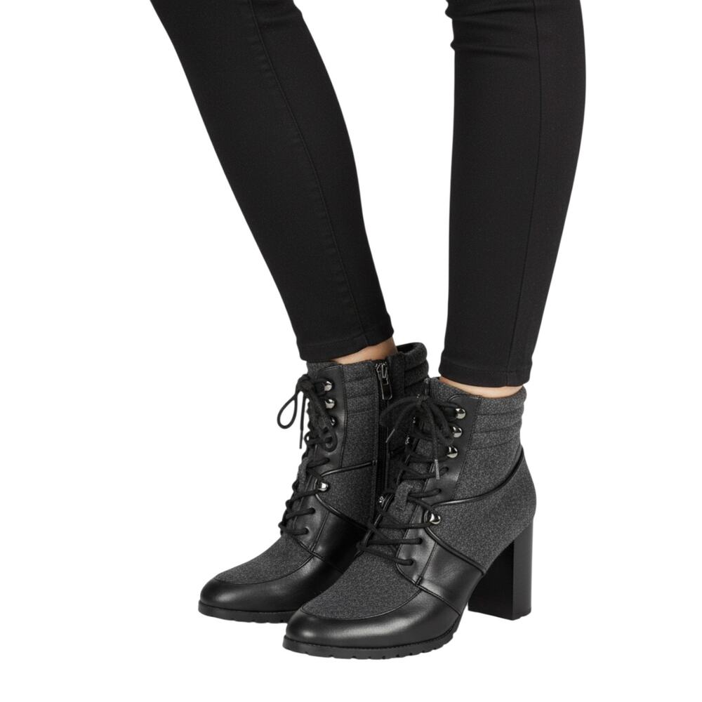 NWOB ANTONIO MELANI Grayciee Lace-Up Heeled Ankle Boot Size 7M